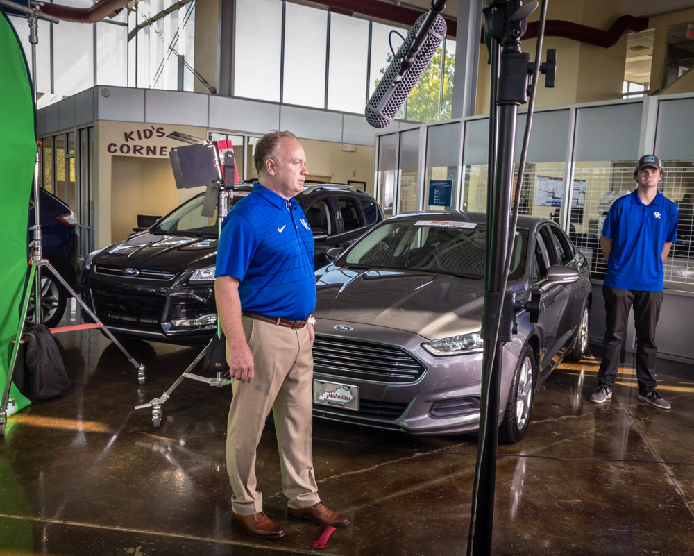 Paul Miller Ford commercial with coaches Stoops and Mitchell (2017)